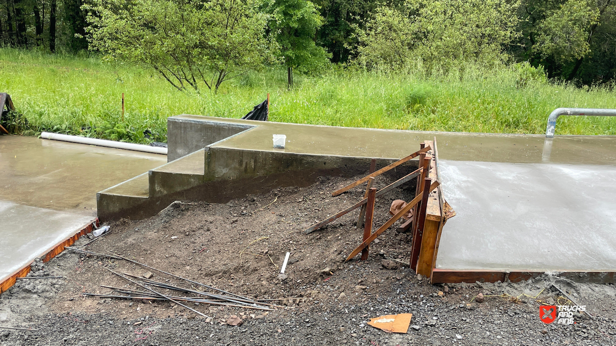 Creekside park skatepark